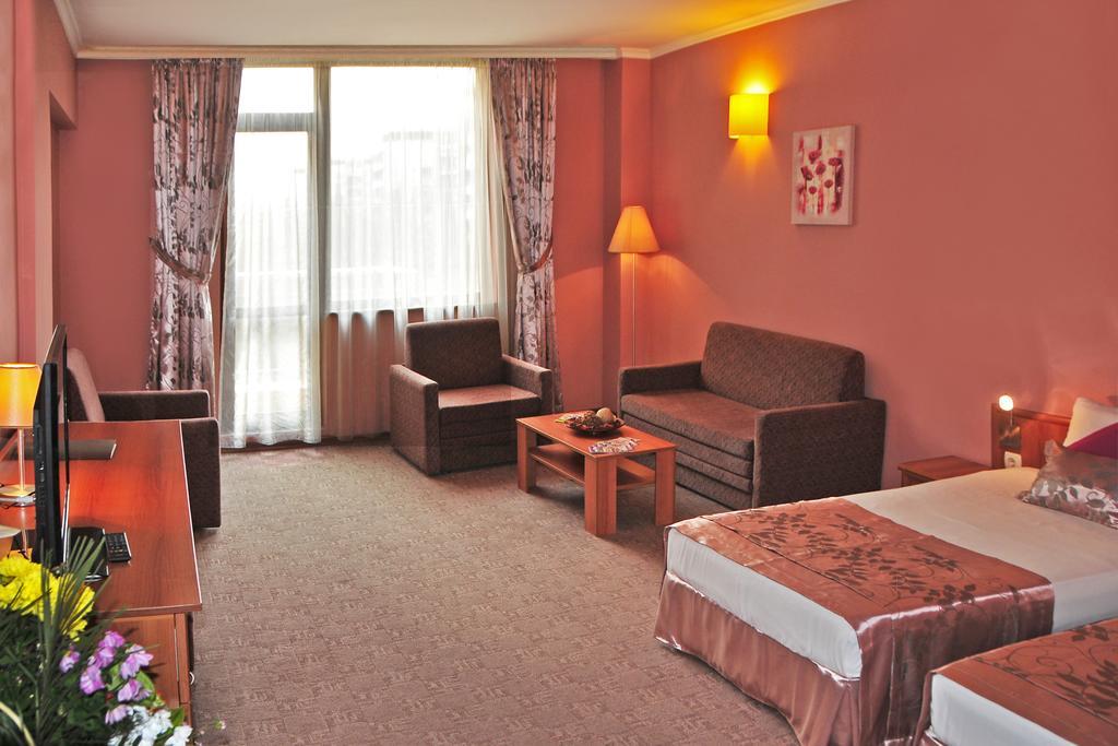 Hotel Real Пловдив Номер фото