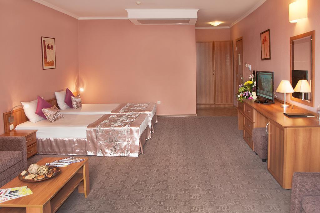 Hotel Real Пловдив Номер фото